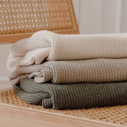 Knitted Fabric: Explore Its Types, Uses, and Key Details